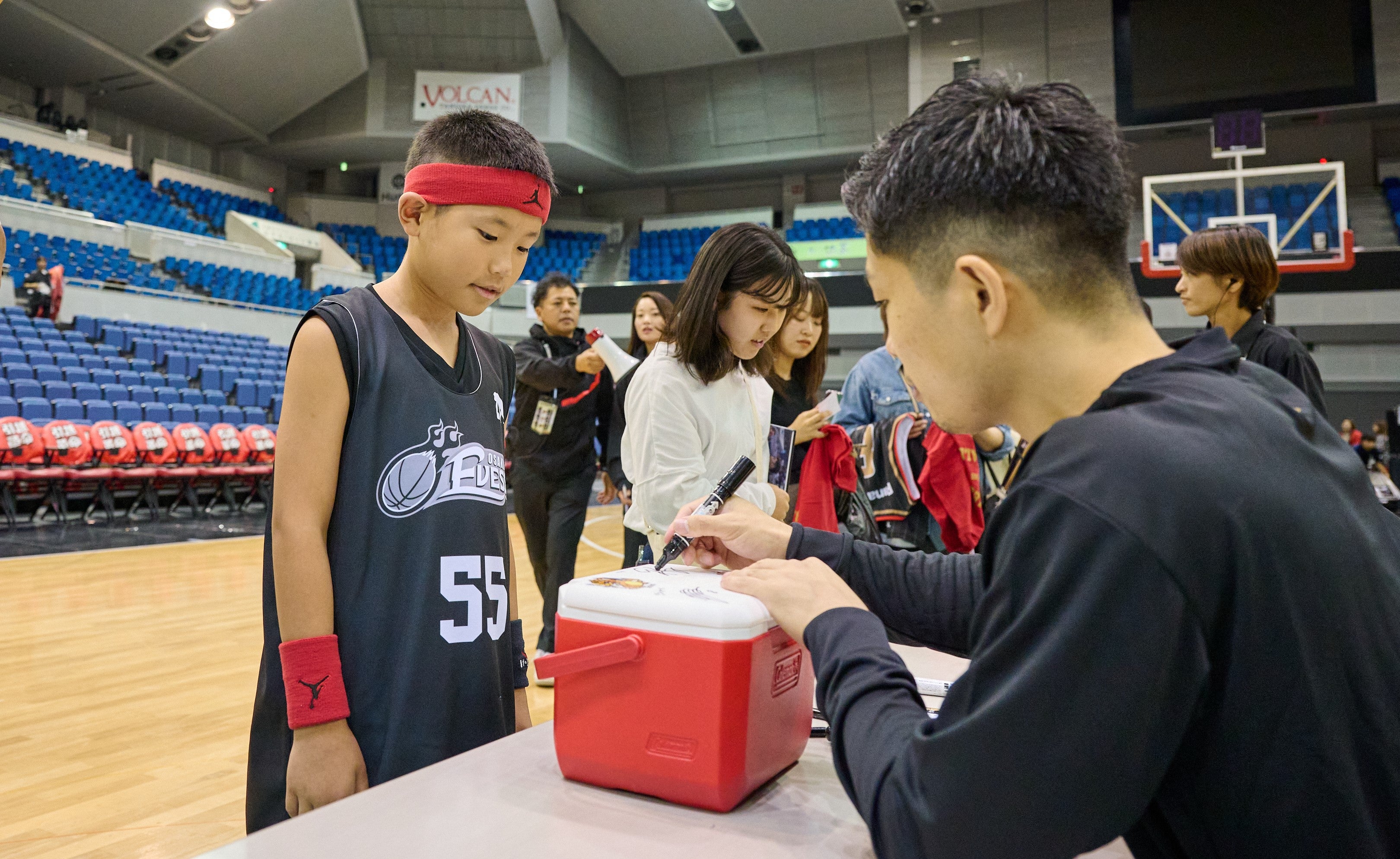 3/21追記・お知らせ】CLUB EVESSA会員限定「選手サイン会」開催 | 大阪