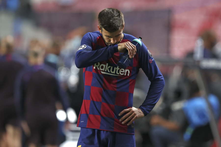 バルサ8失点惨敗「どん底まで落ちた」 ピケが