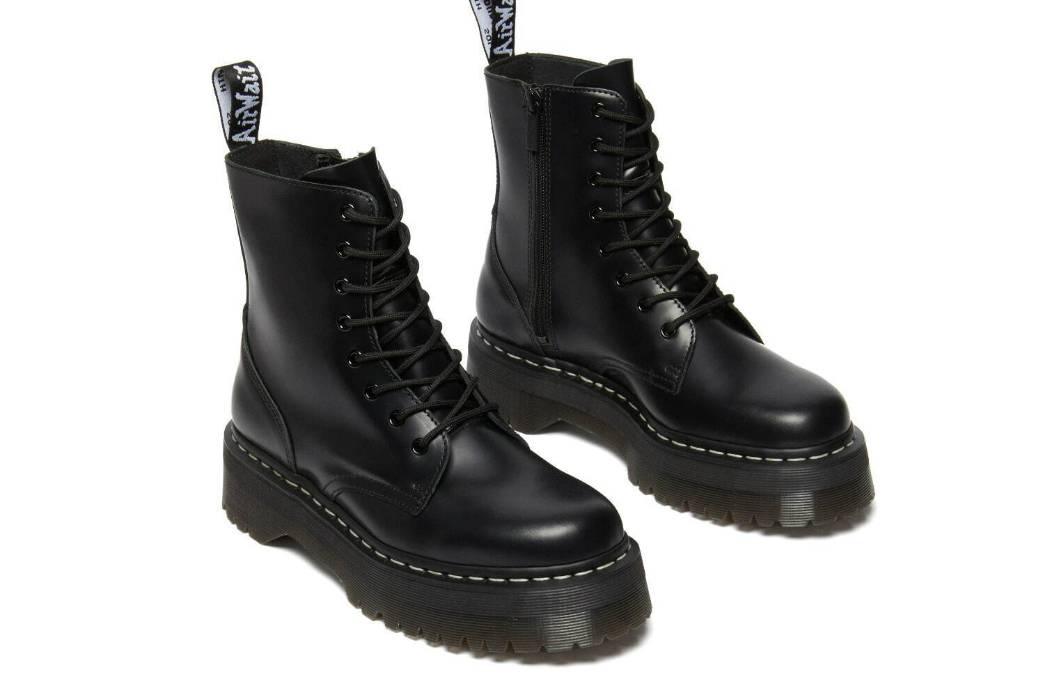 ドクターマーチンの「白ステッチ」シューズ、“ジップ付き＆厚底”の8
