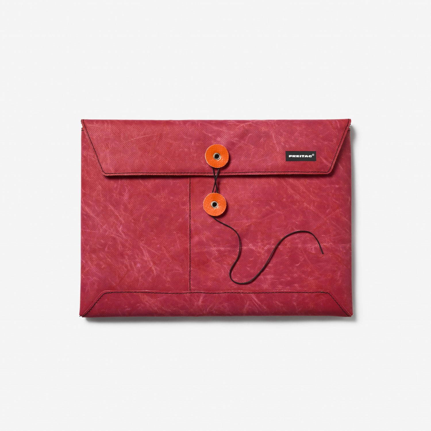 フライターグの新作ラップトップスリーブ、PC・タブレットを収納できる