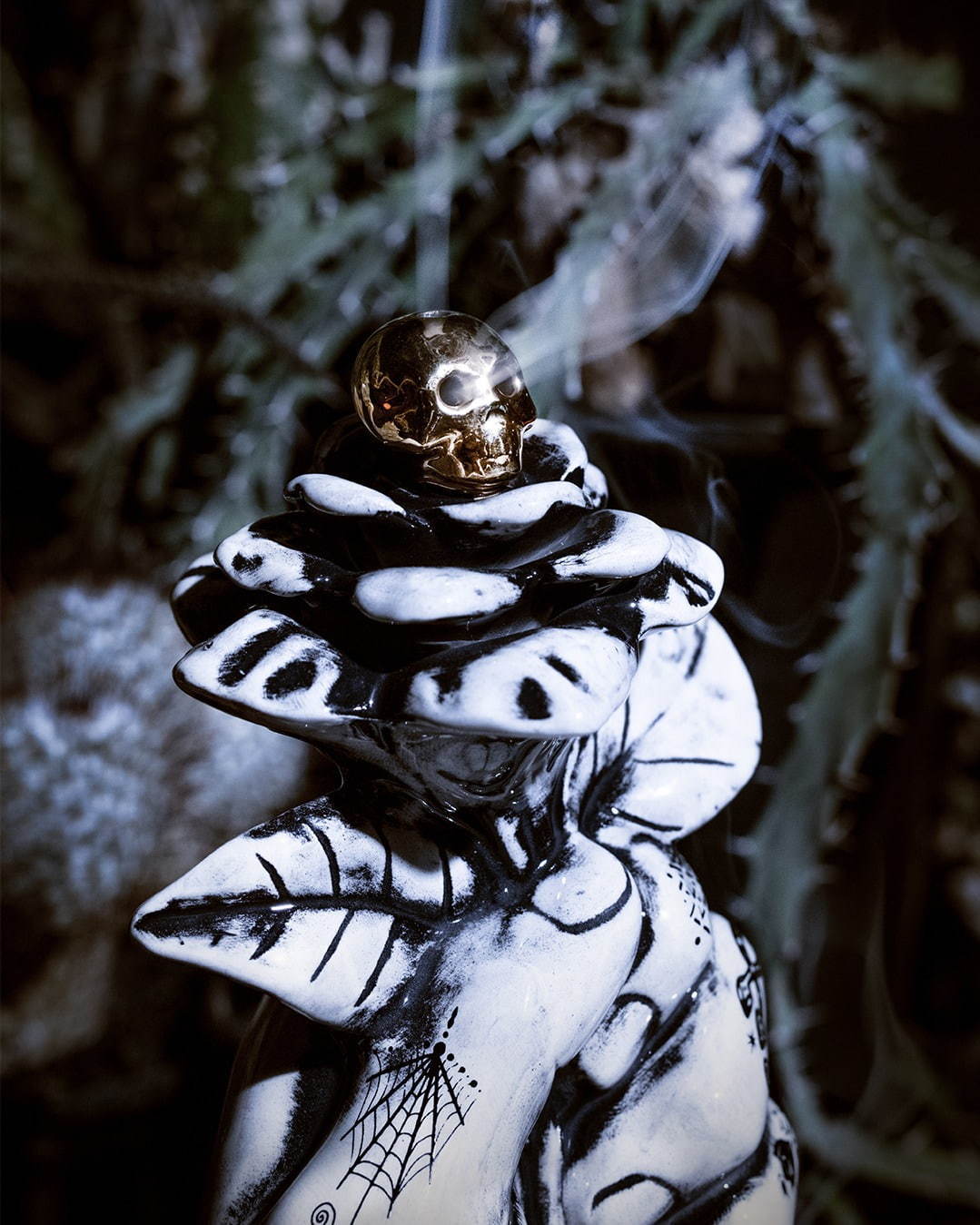 ネイバーフッド×タトゥーアーティスト・Dr.Woo、“手”モチーフのお香