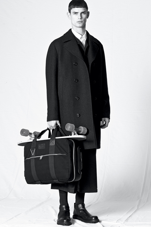 特集】クリスヴァンアッシュが提案する働く男のためのモード