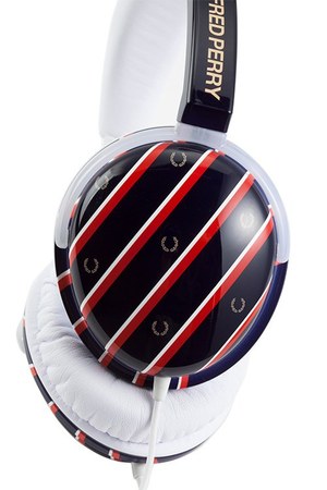 フレッドペリー×KOTORI第2弾ヘッドフォンは、 レジメンタルストライプ