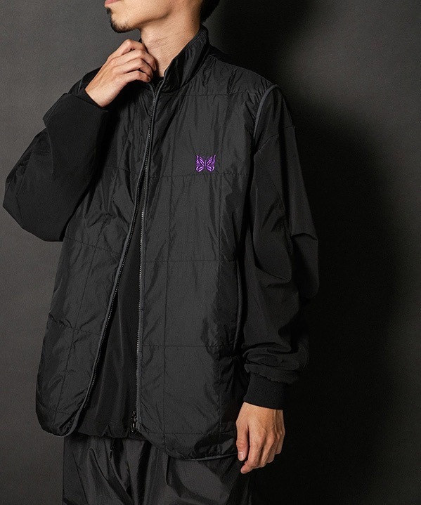 ニードルズ“パープルの蝶の刺繍”を施したキルティングベスト、アーバン