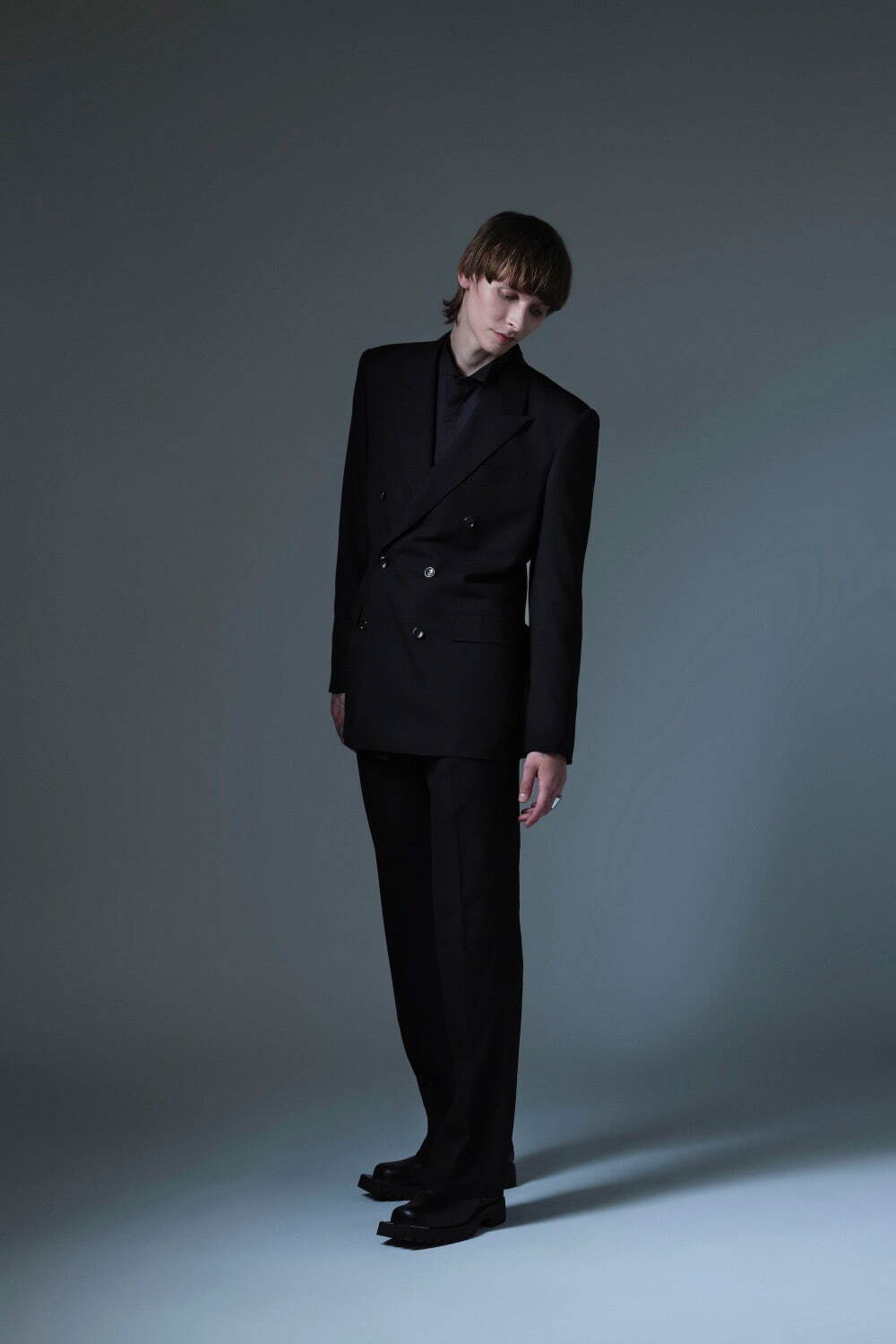 写真18/21｜ジョン ローレンス サリバンの定番スーツが一新、洗練され