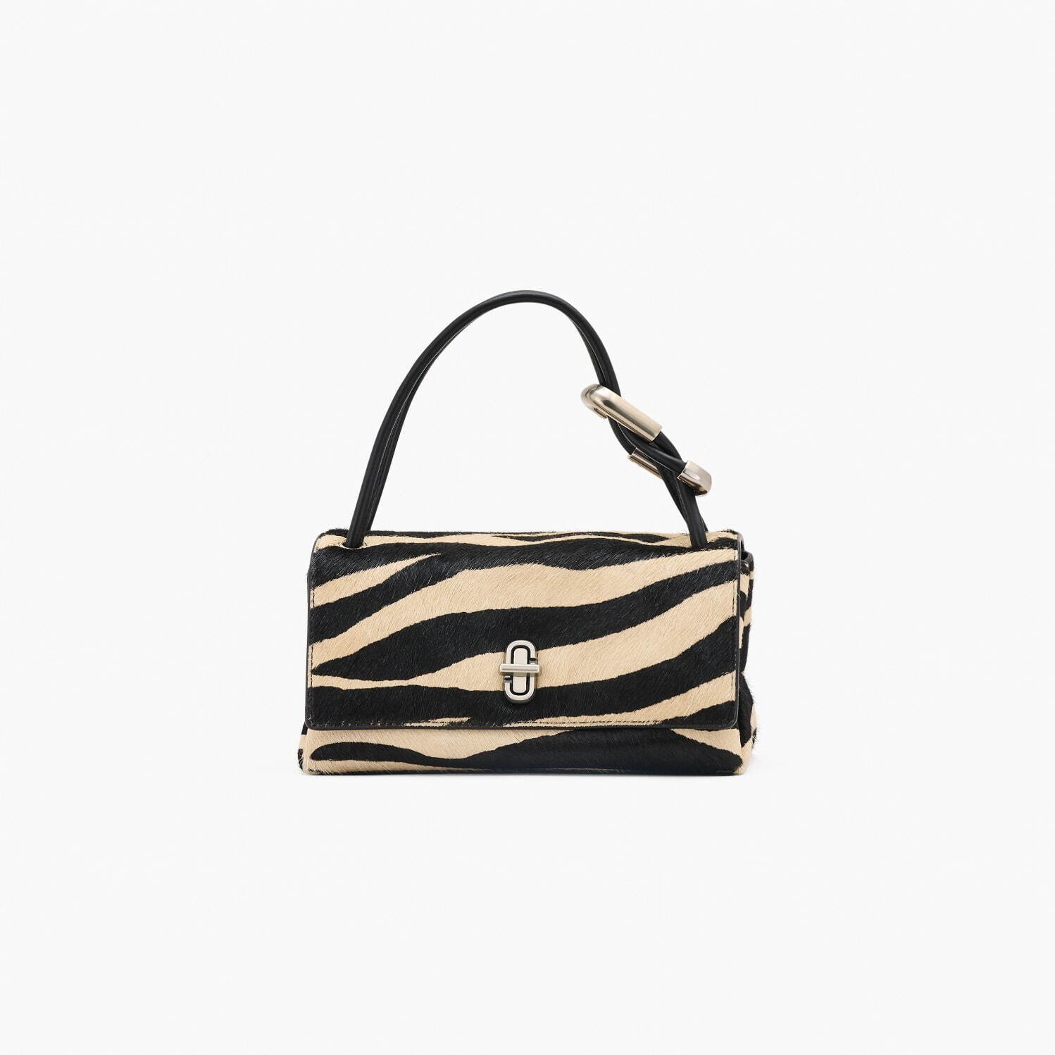 マーク ジェイコブス24年秋ウィメンズ、“猫モチーフ”のバレリーナ