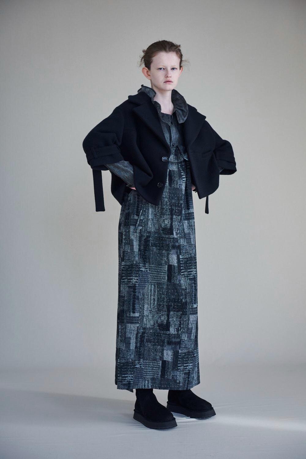 Y's“パッチワーク風”ジャカード織ドレス＆トグルボタン付き