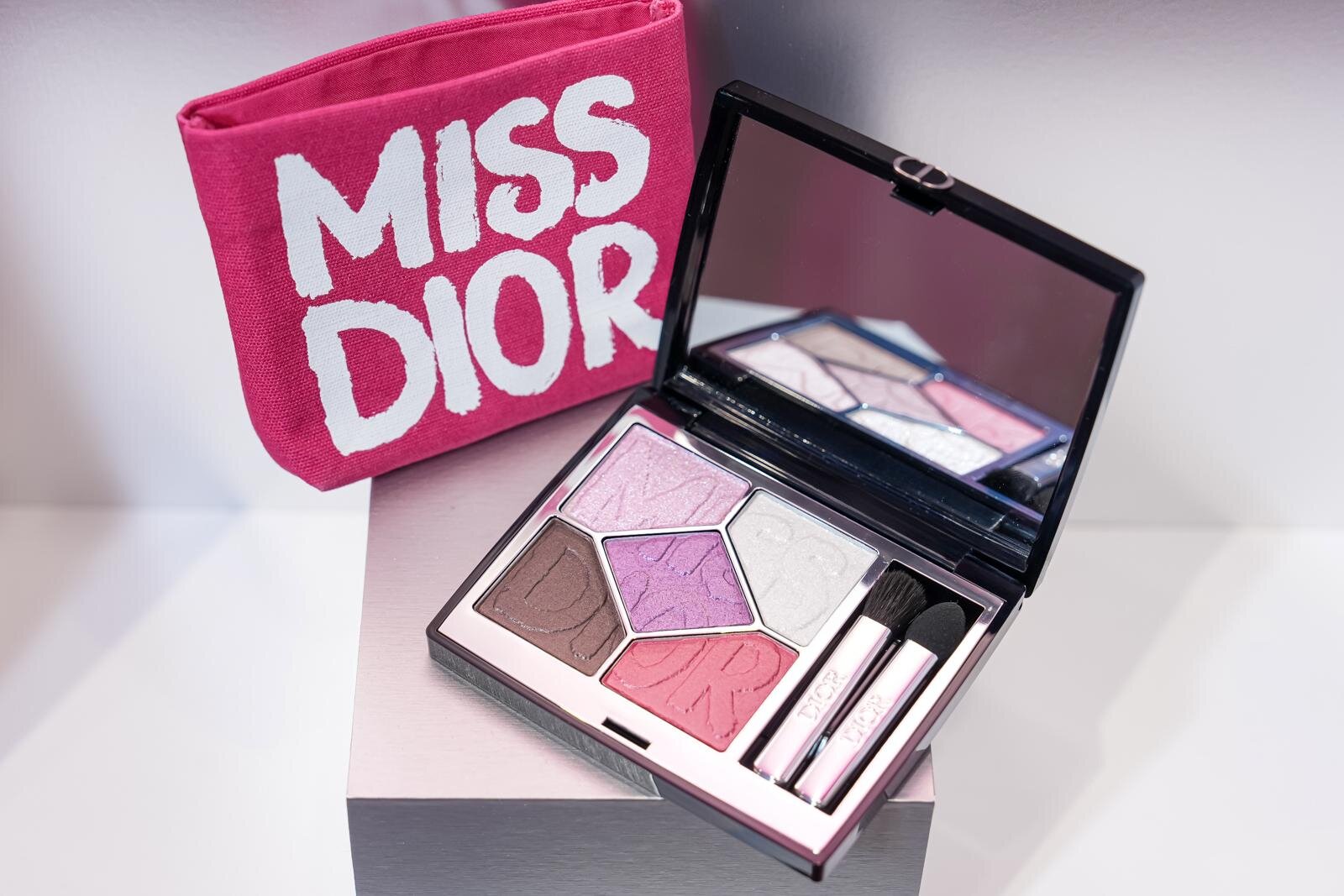 ディオール“MISS DIOR”刻印入りアイパレ＆新作香水など秋コスメ