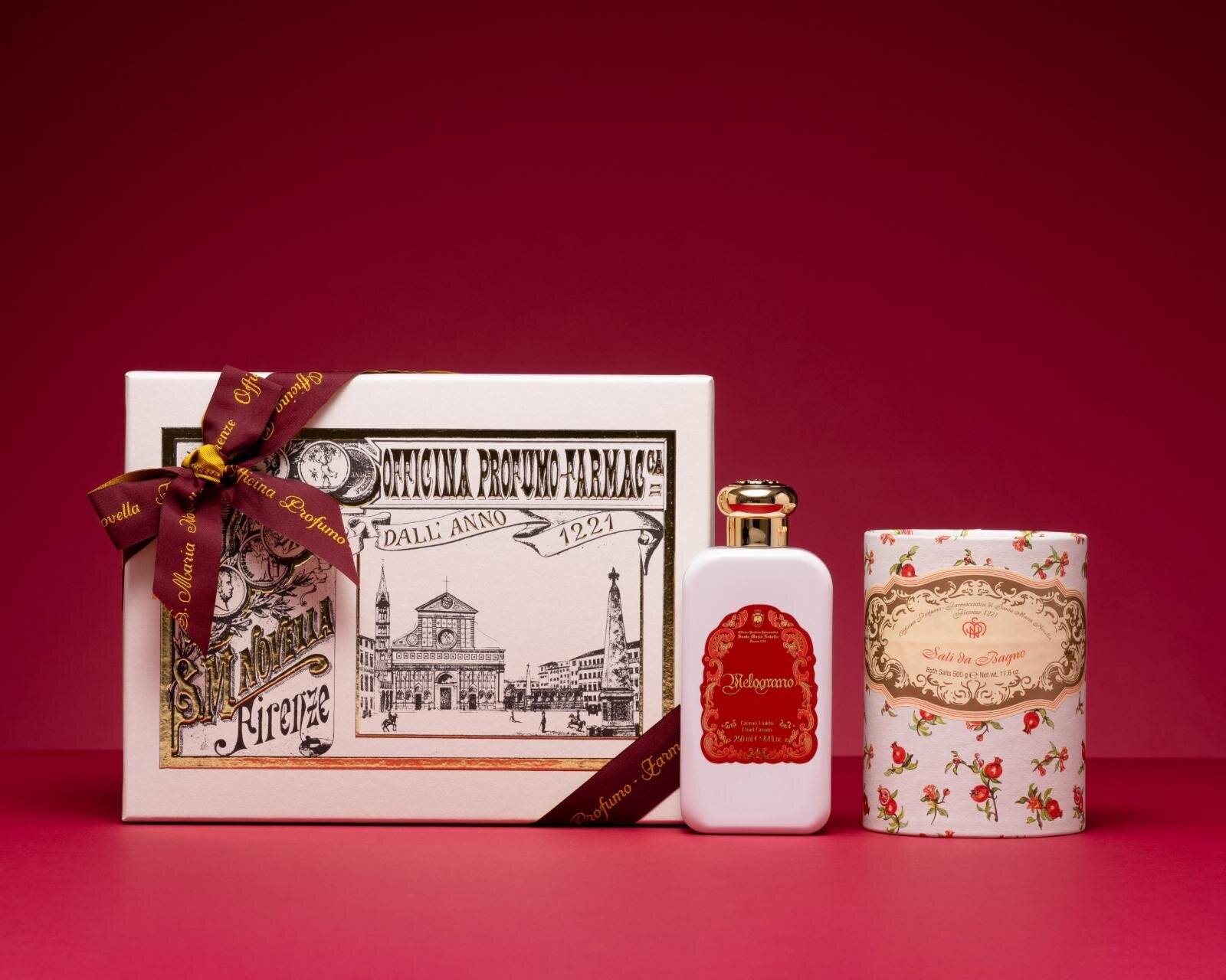 サンタ・マリア・ノヴェッラ25年クリスマス、甘く芳醇なザクロ香るバス