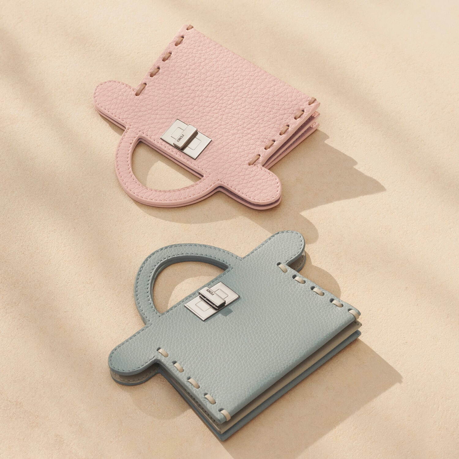 フェンディ「セレリア」ステッチの2025年春夏レザー財布、「ピーカブー