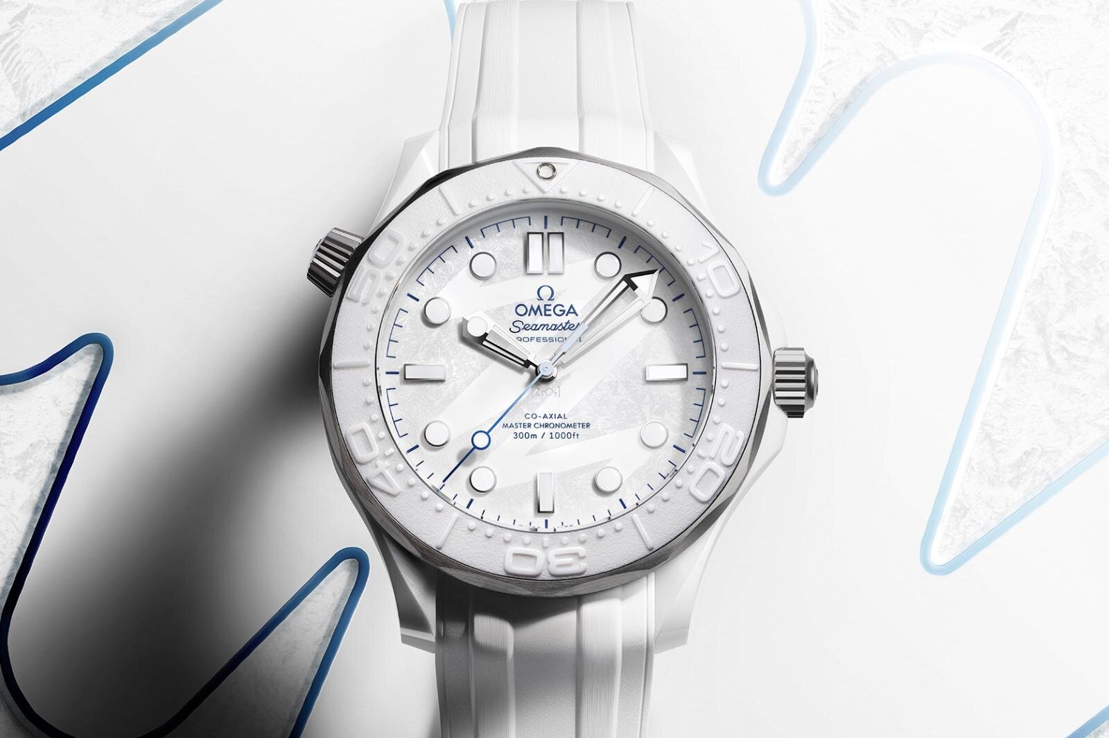 ジル スチュアートから新作ウォッチ - 女心くすぐる、コスメ誕生10周年