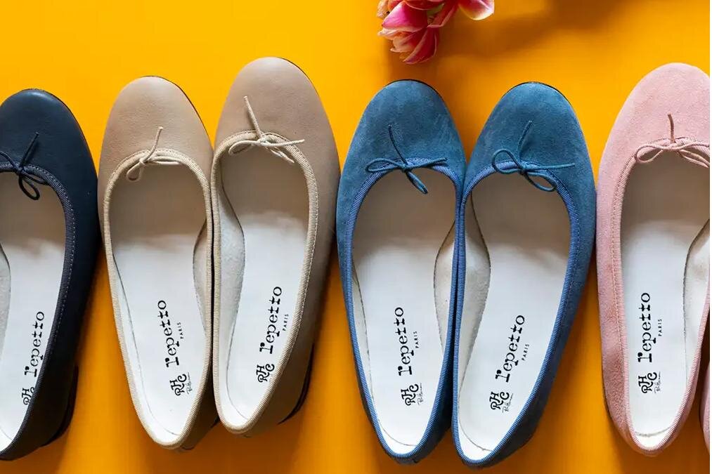 レペット×ミュベールのコラボシューズ - キリリとした猫が足元に