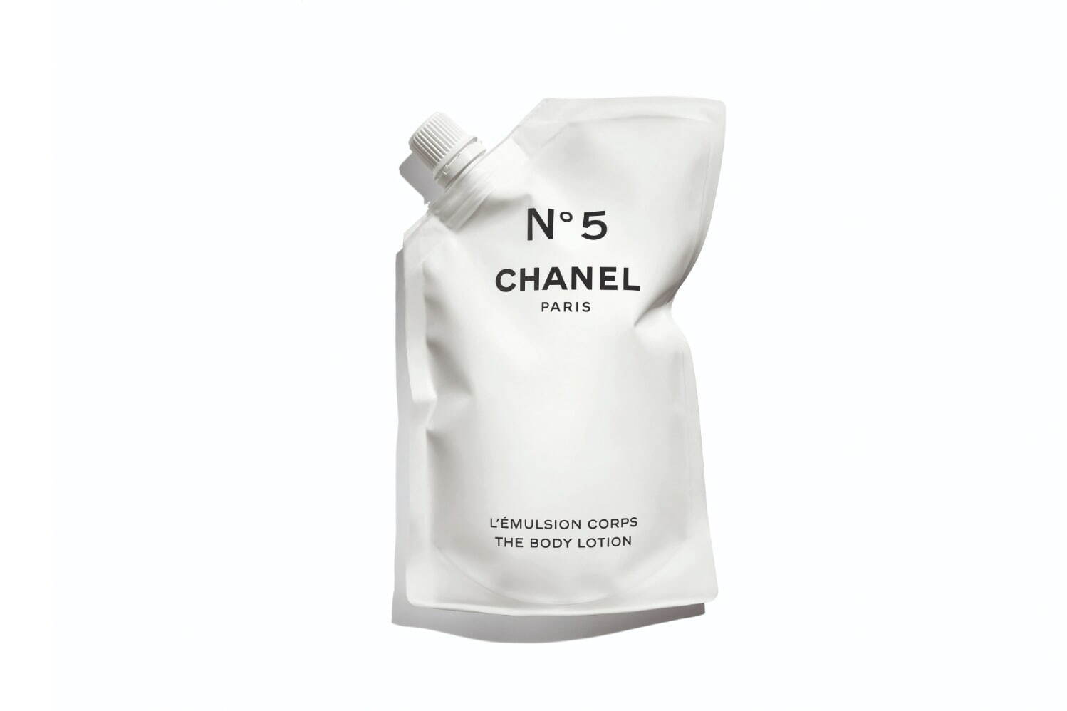 シャネル ファクトリー 5」シャネル N°5の“ペンキ缶”風シャワージェル