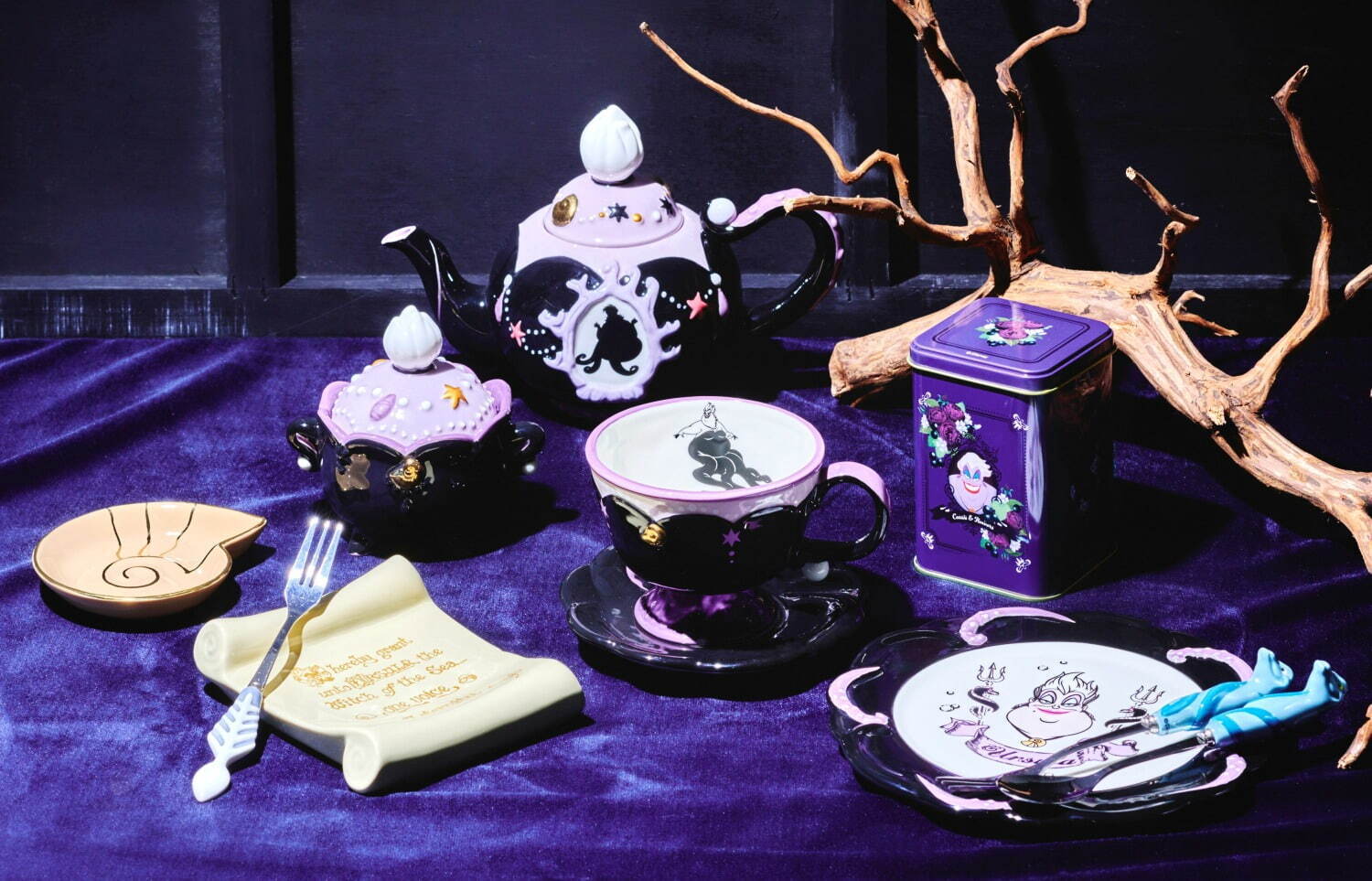 ディズニーヴィランズ「アースラ」デザインのティーセット、ルピシア