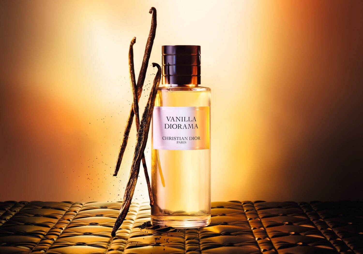 メゾン クリスチャン ディオール“幻のスイーツ”イメージの新