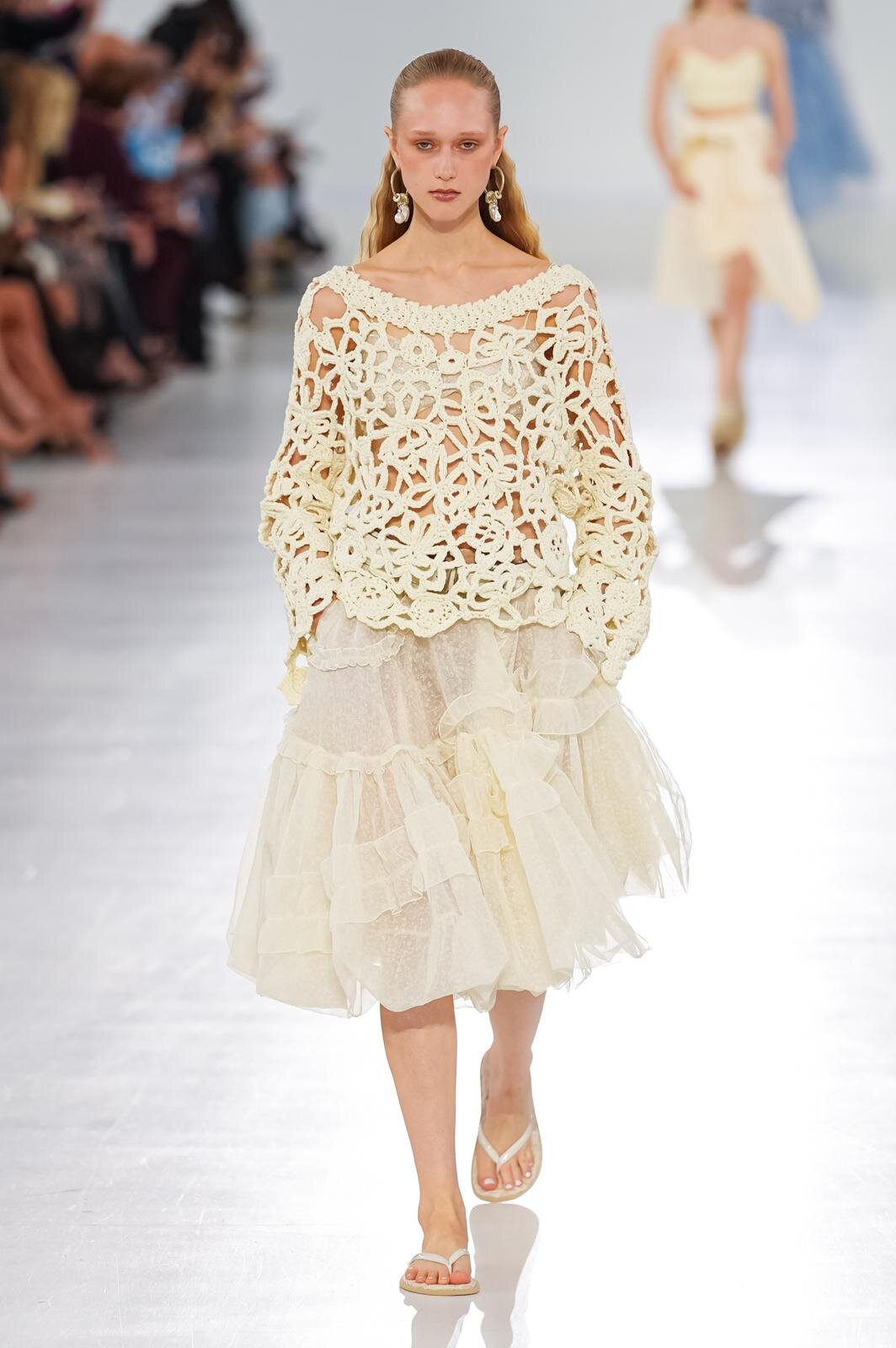 エルマンノ シェルヴィーノ 26年春夏コレクション - 光の中で生きる