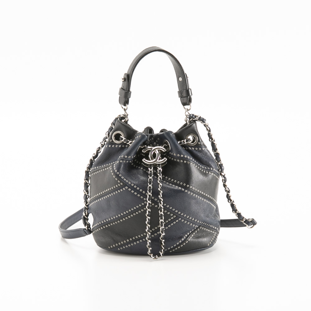 ヴィンテージ・中古】シャネル CHANEL スタッズ巾着ショルダーバッグ