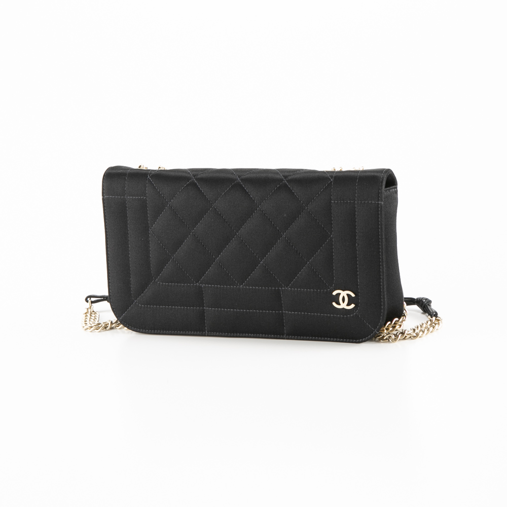 ヴィンテージ・中古】シャネル CHANEL サテンキルティングショルダー