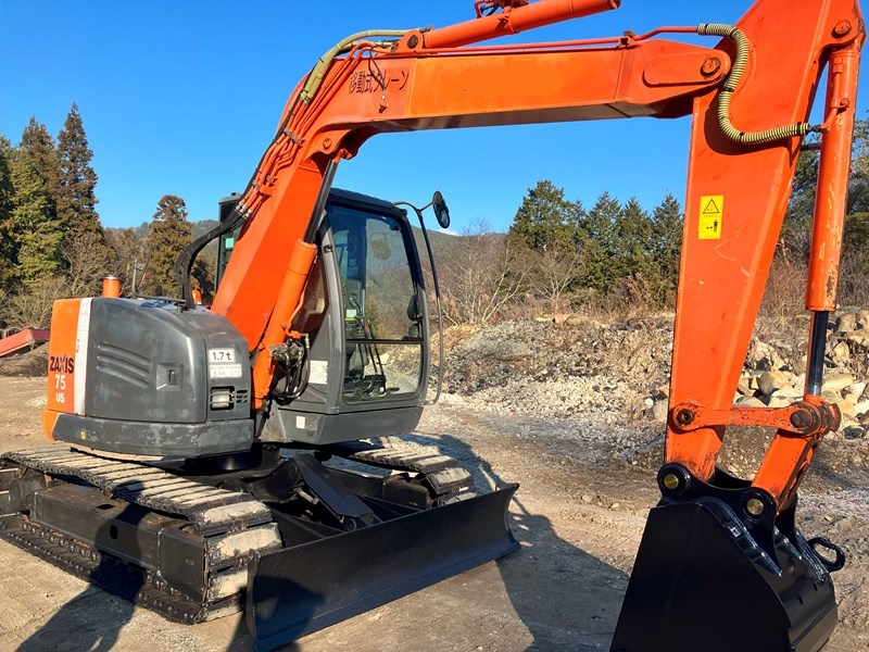 中古納入実績】日立建機ZX75US-3MLクレーン仕様◇富士岡山運搬機・岡山