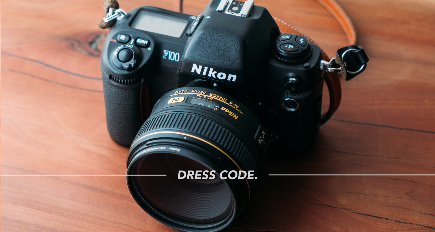 フィルムAFカメラ NIKON F100を購入。デジタル的な操作感のフィルム