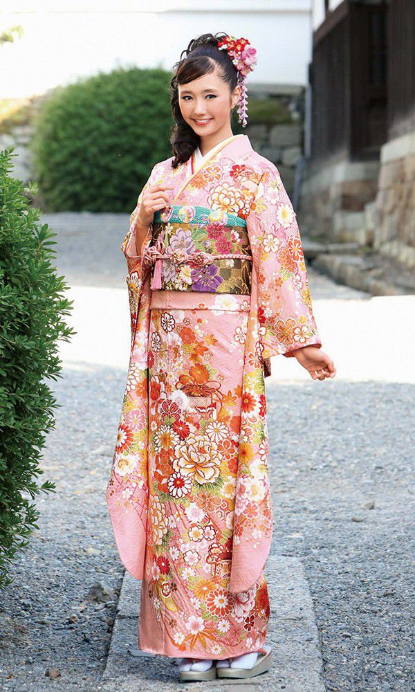 京友禅振袖・桃色・上品なピンク┃かわいい古典【菊京屋】