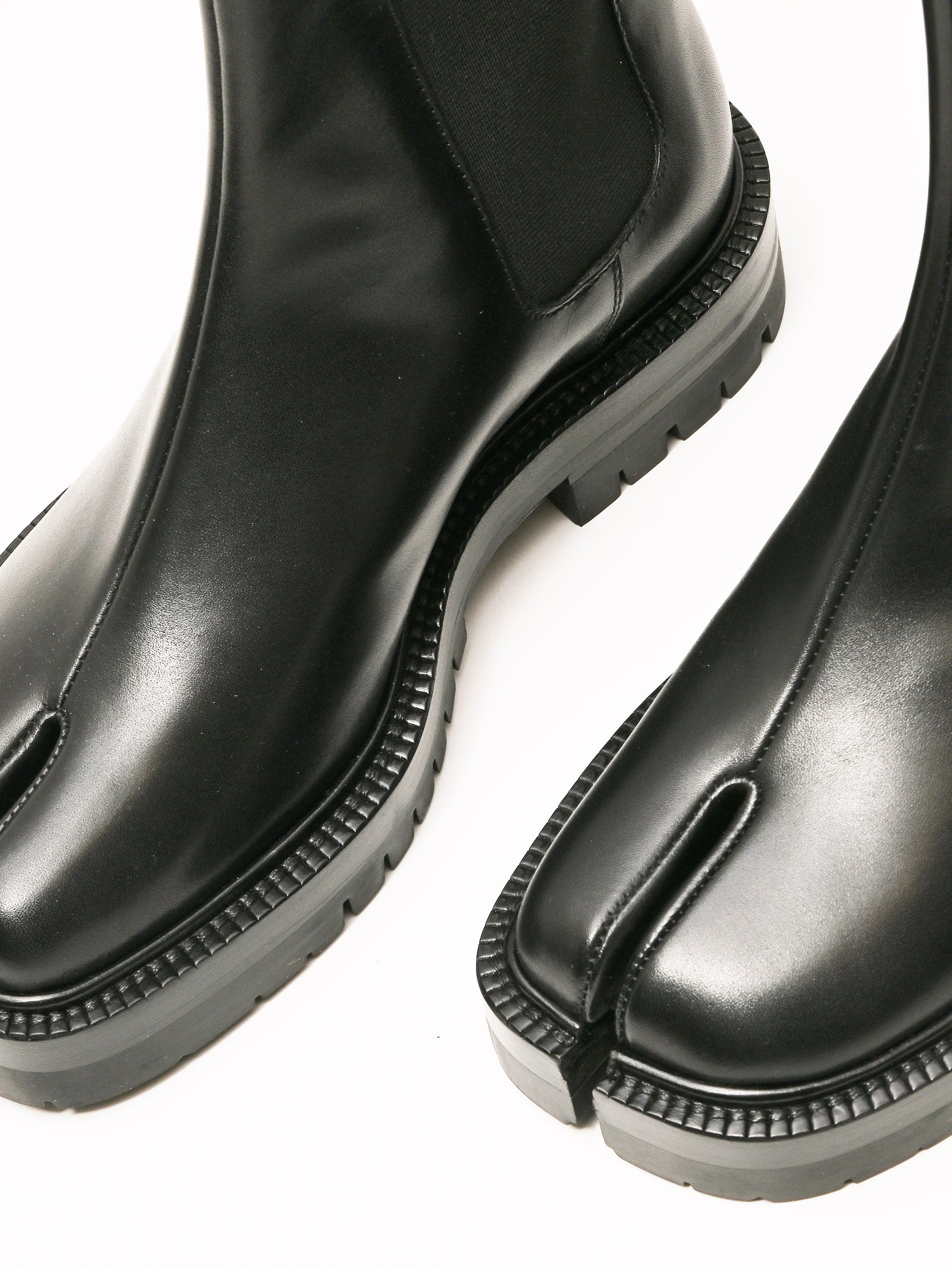Maison Margiela - Black Tabi Chelsea Boot – Frances May
