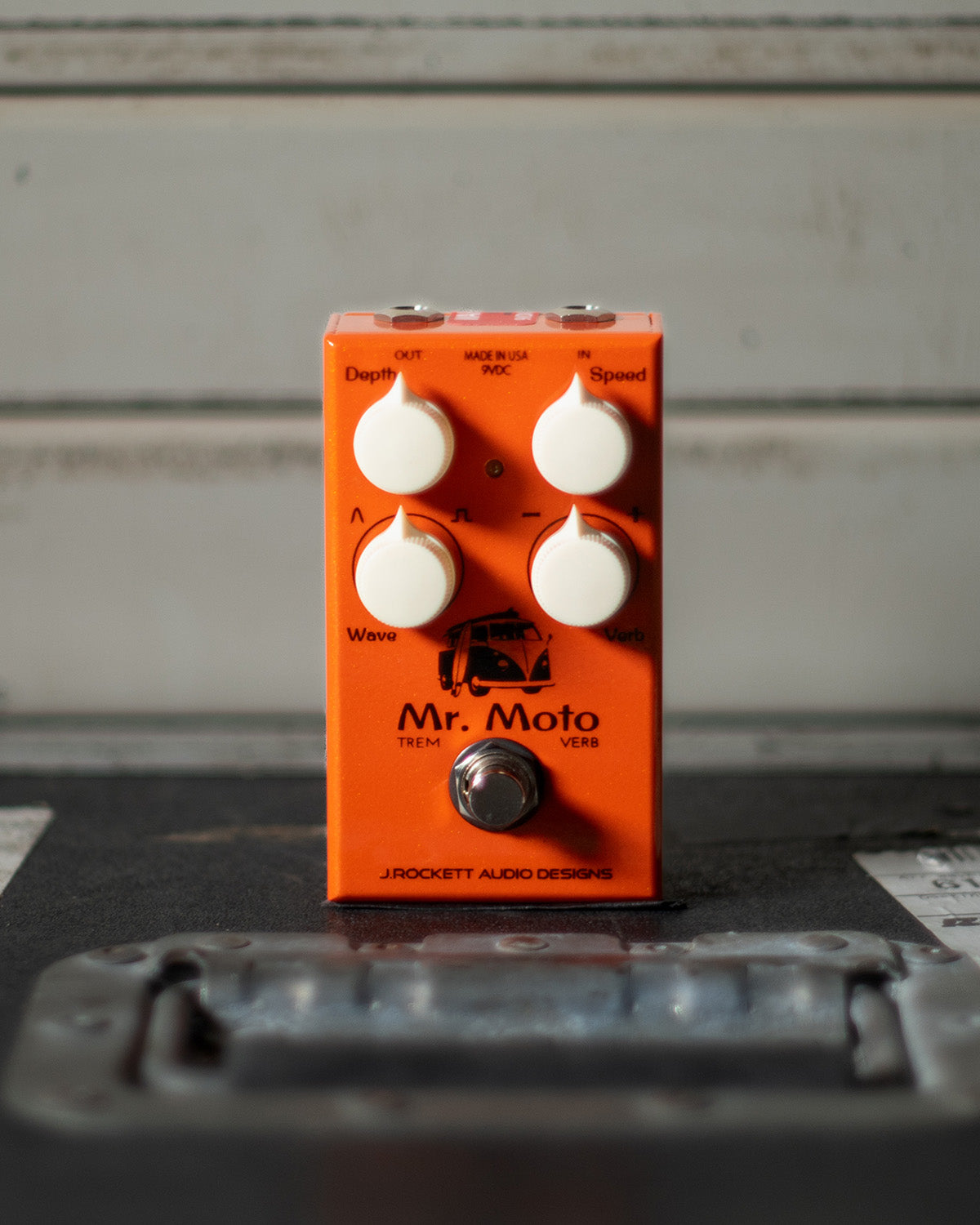 J. ROCKETT MR. MOTO TREMOLO & REVERB | FRET12