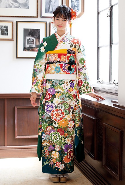 白と緑のグラデーションが綺麗な振袖【H-316】｜振袖ギャラリー｜浜松