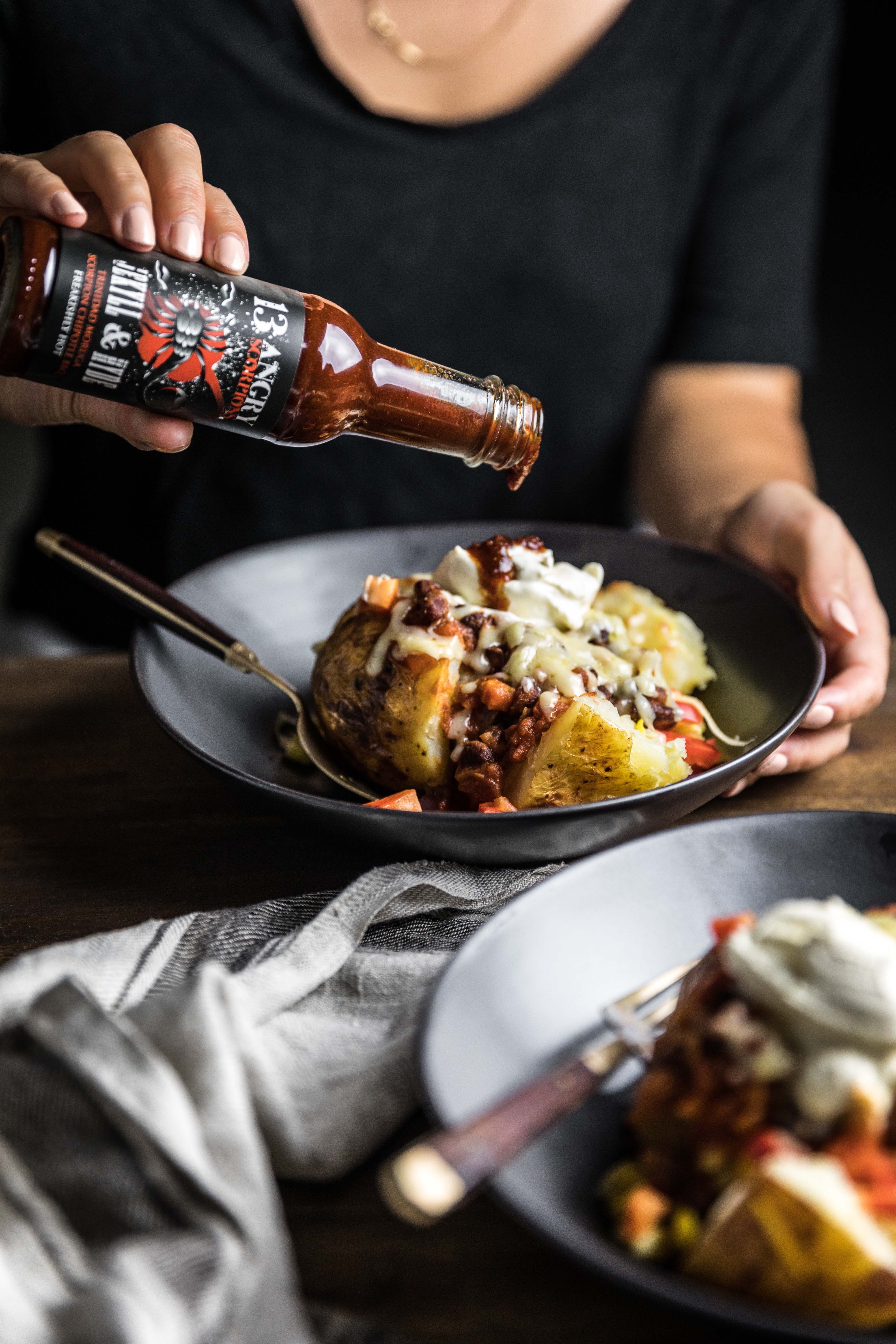 JEKYLL & HYDE – 13 Angry Scorpions