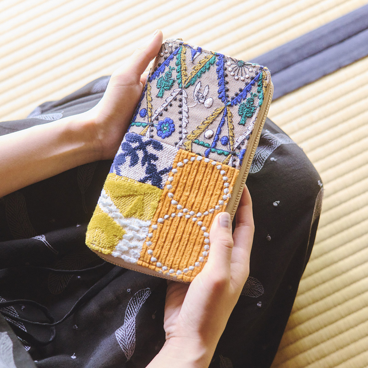 ほぼ日手帳カバー】ミナペルホネン（シンフォニー） Amazon.co.jp