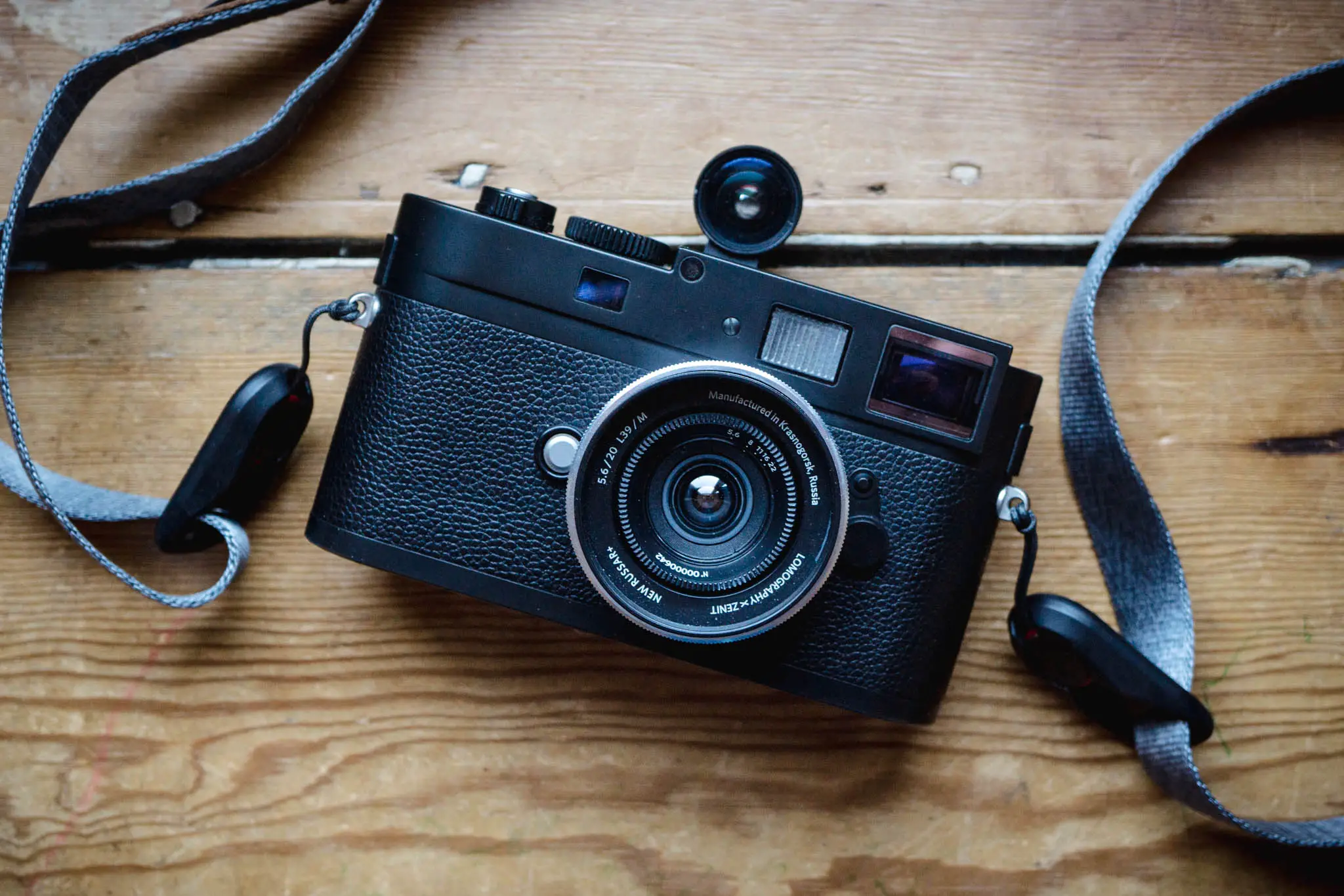 Lomography 20mm f/5.6 Zenit New Russar+ Review - 35mmc