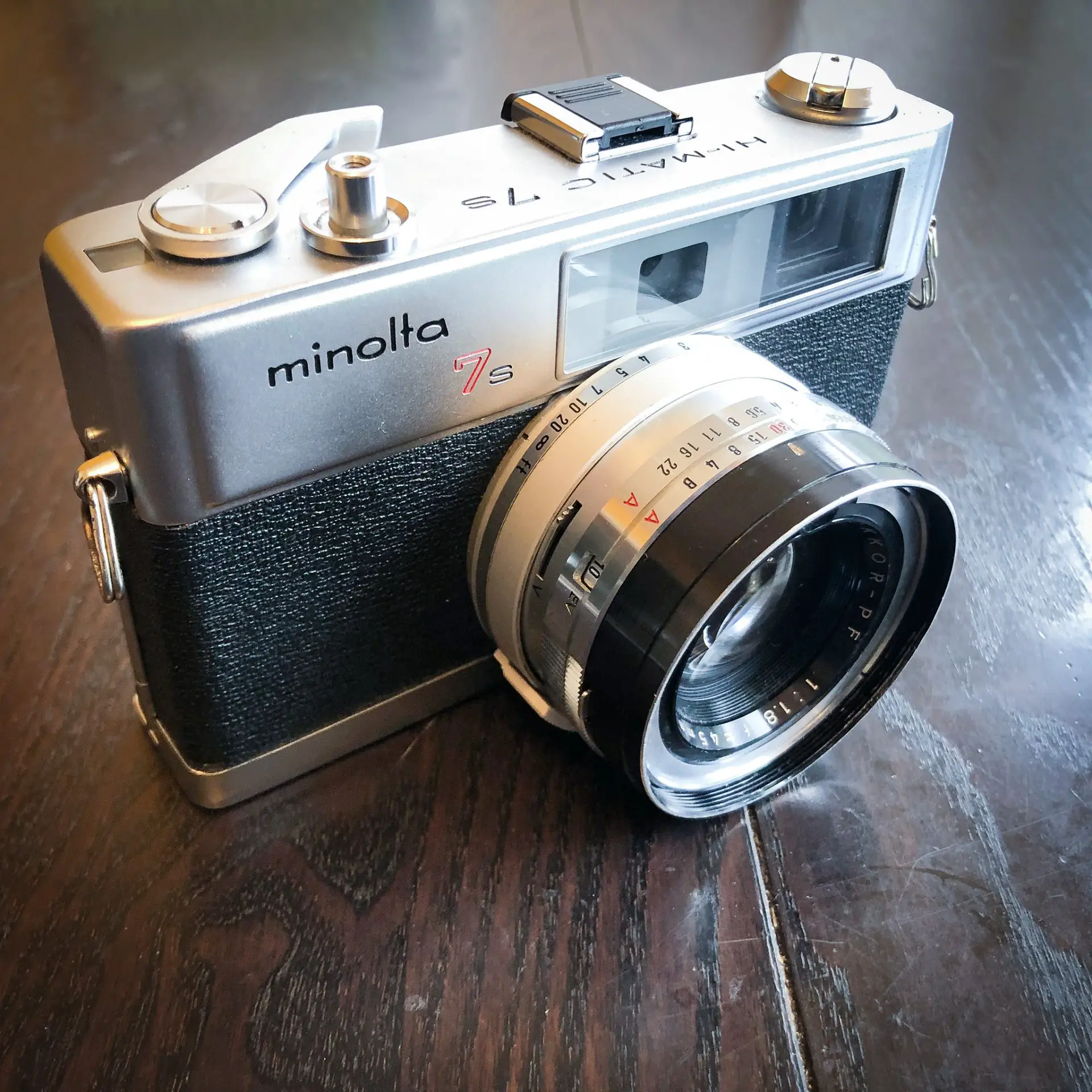 Minolta Hi-Matic 7s and A Sentimental Journey Discovering True