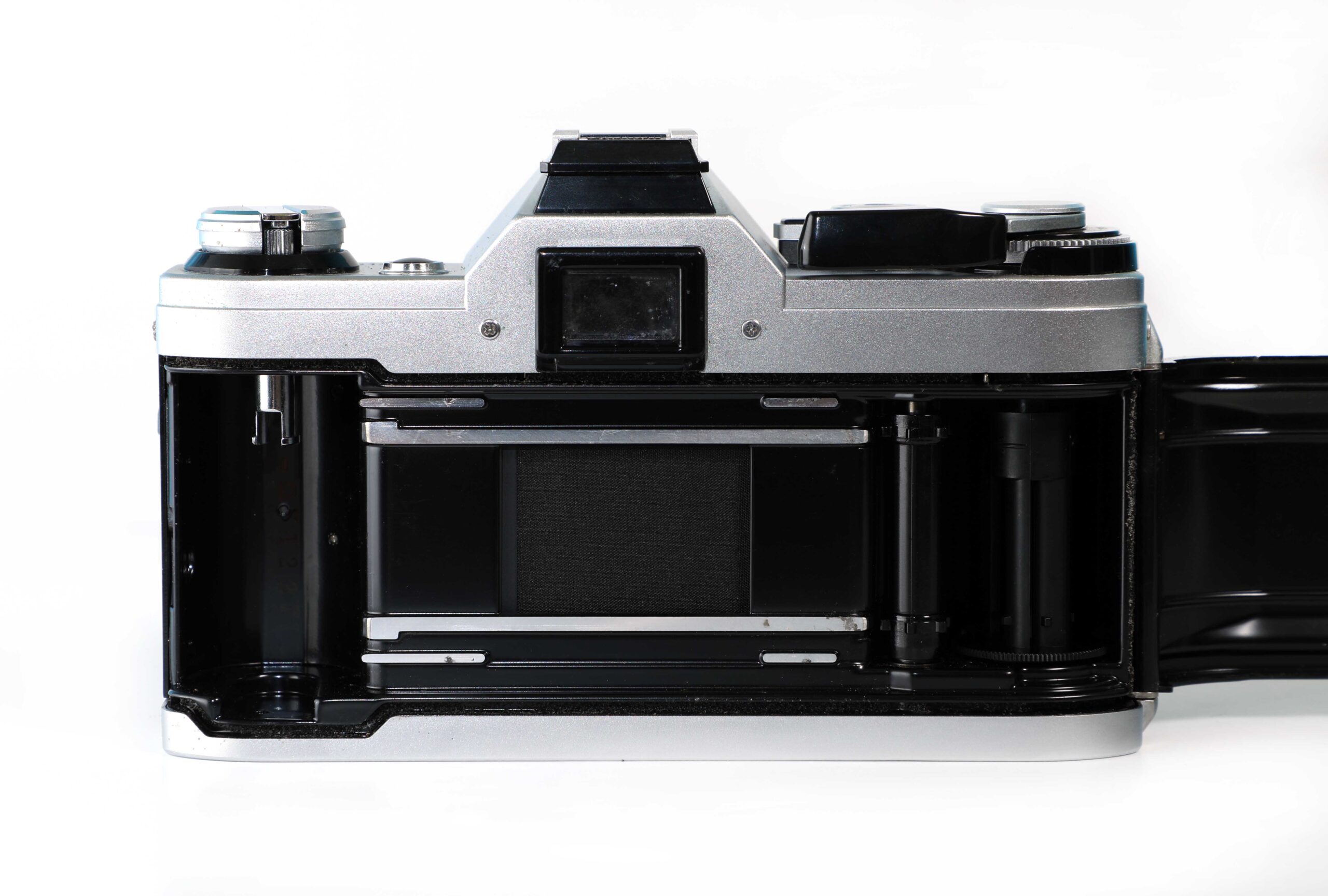 CANON AE-1 ジャンク品 - 新潟県で中古カメラ・中古レンズの高価買取