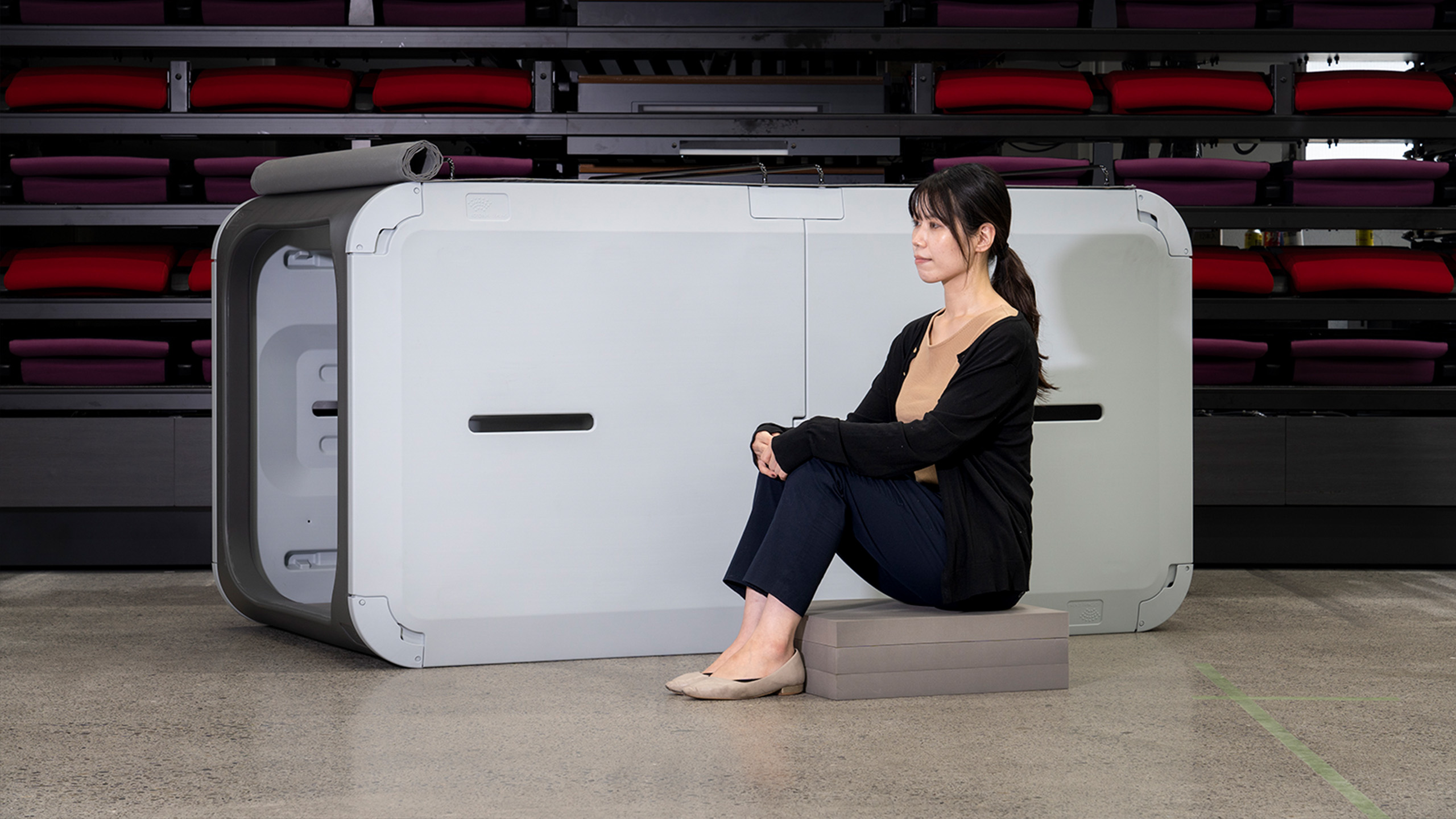 簡易組立式スリープカプセル