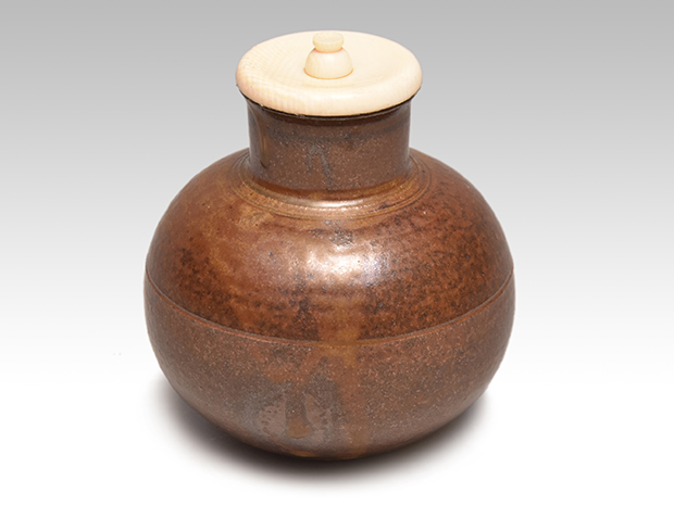 古瀬戸 鶴首茶入 山口錠鐡 共箱 象牙蓋 仕覆（藤種緞子） | 古美術ささき