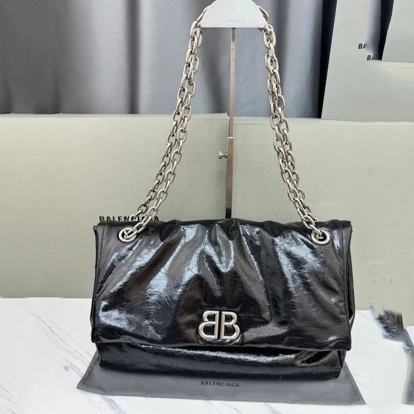 バレンシアガ レディース モナコ ミディアム チェーンバッグ スーパー