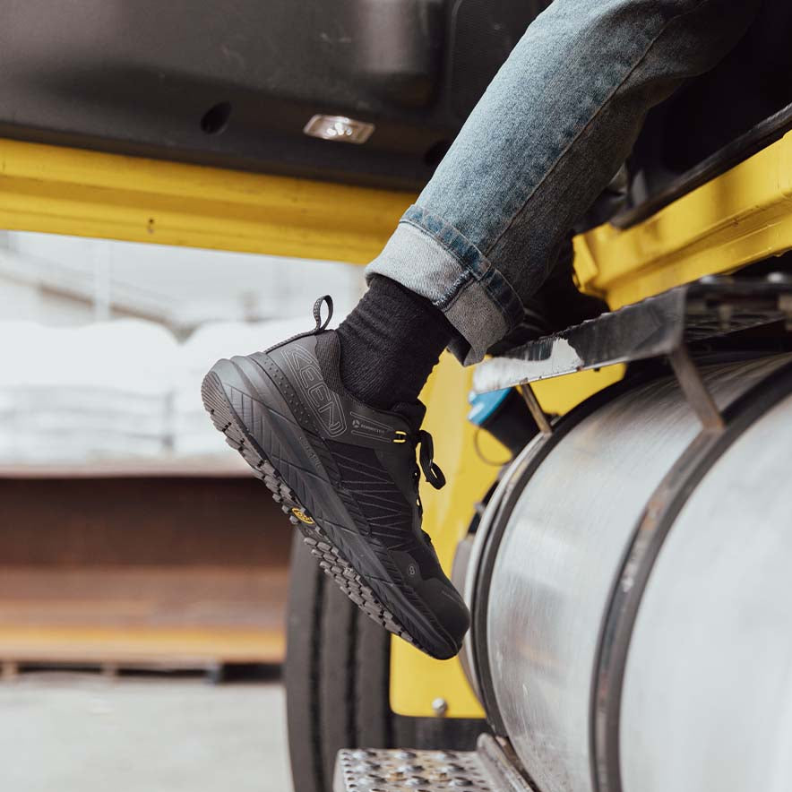 メンズ スピードワークス ワークシューズ | Black/Steel Grey | KEEN