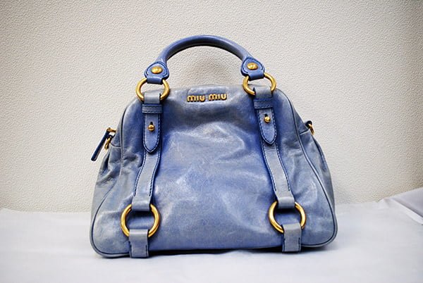 ミュウミュウ（miumiu）革の鞄・バッグのクリーニング作業例