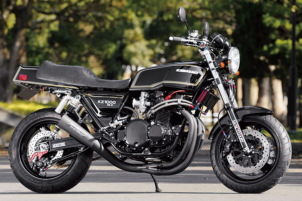 ナイトロレーシングが往年のスーパーバイクを意識したメガホンタイプ