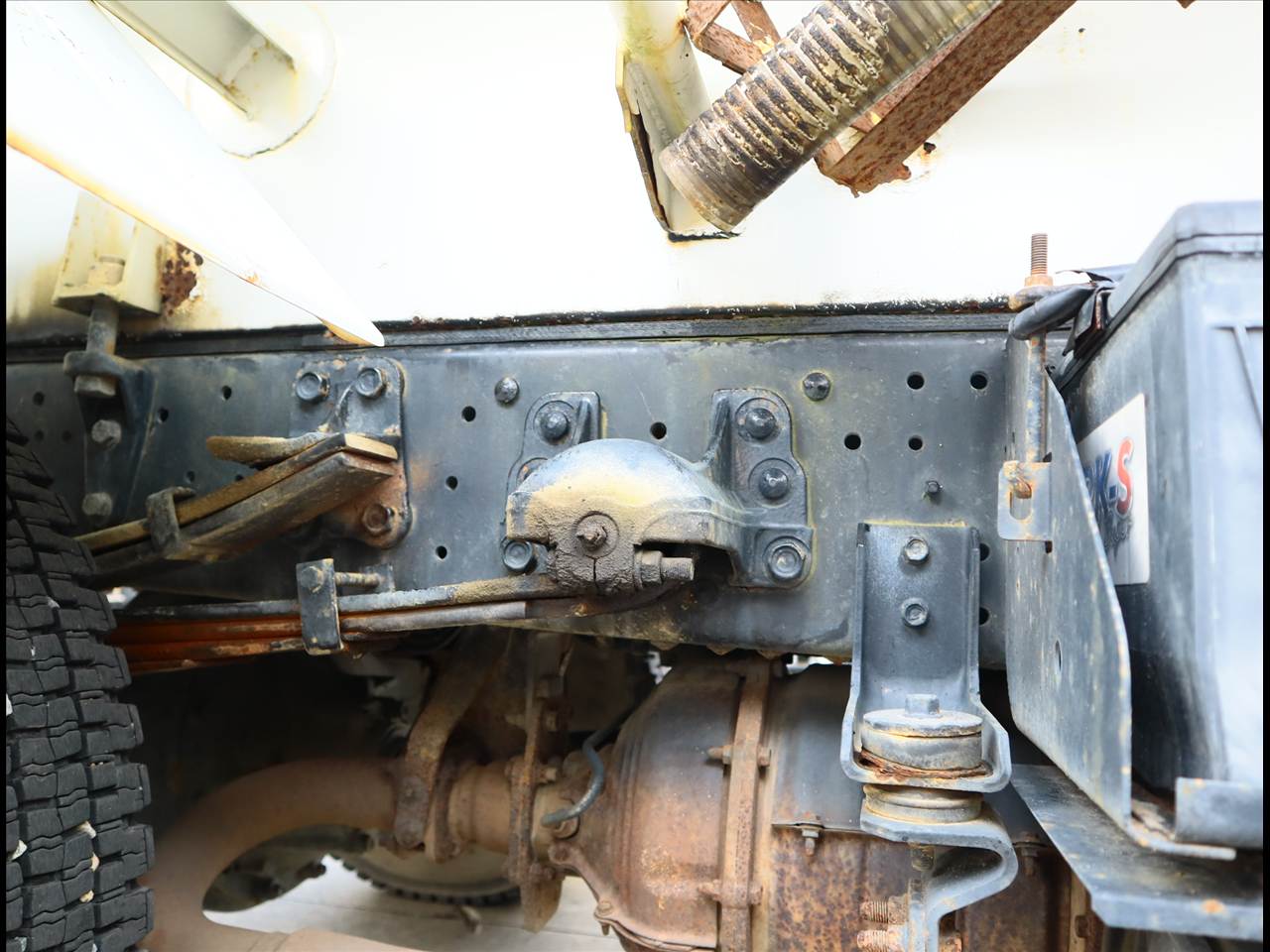 いすゞ フォワード 中型/増トン タンク車 散水車 の中古トラック【車両