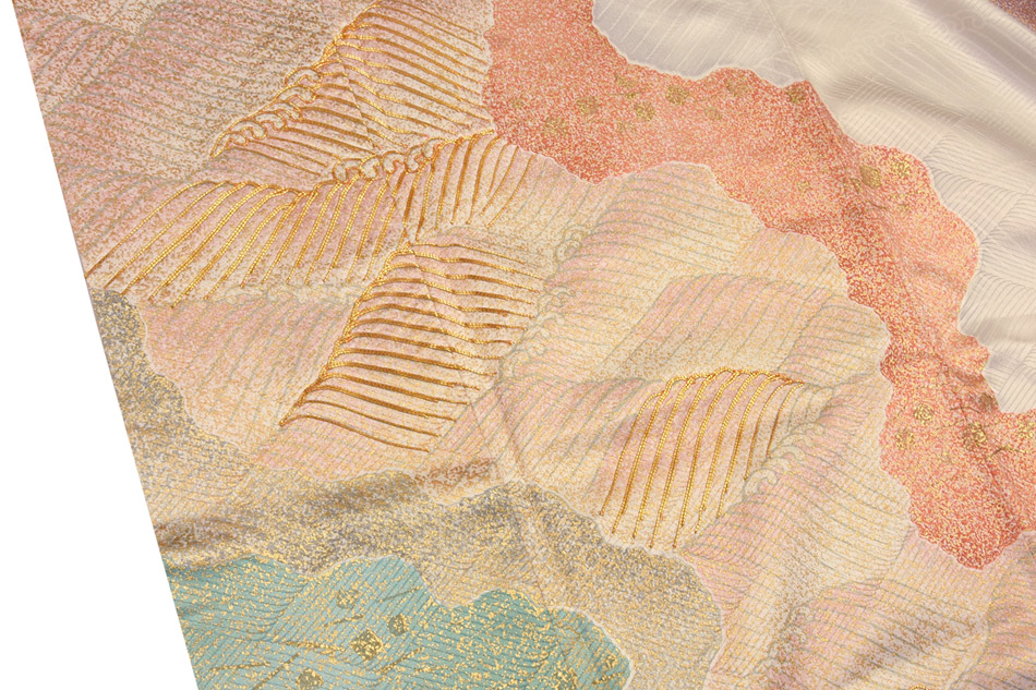 岩田専太郎作・正絹振袖着物の写真