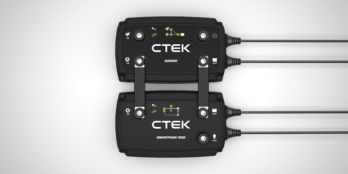 D250SE＋SMARTPASS120S｜走行充電器｜製品一覧｜カーバッテリー充電器