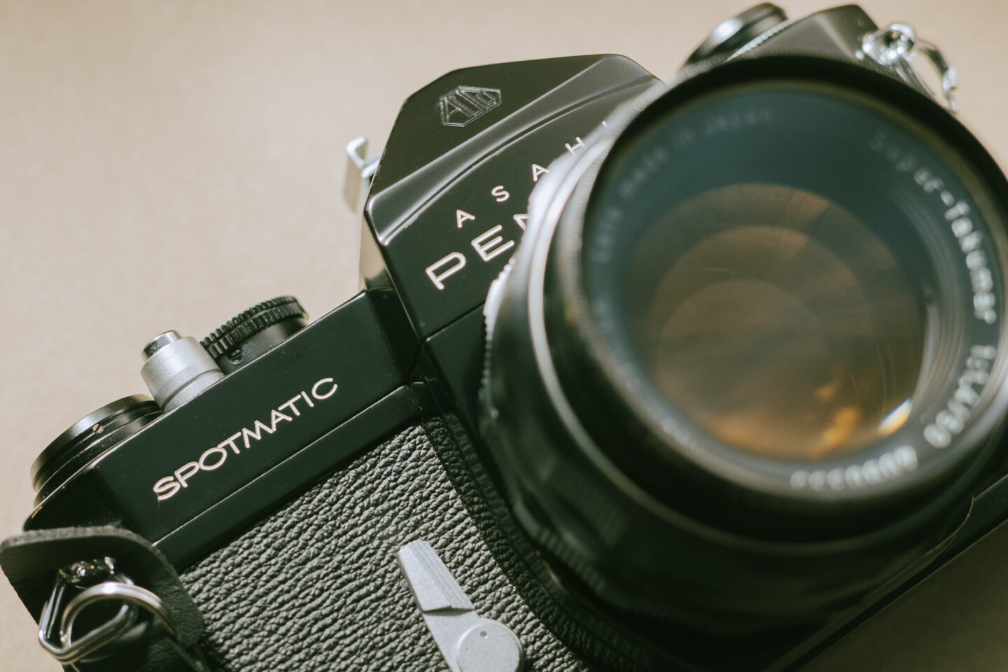 初めての一眼レフとしておすすめのPENTAX SP』｜フィルムカメラの魅力