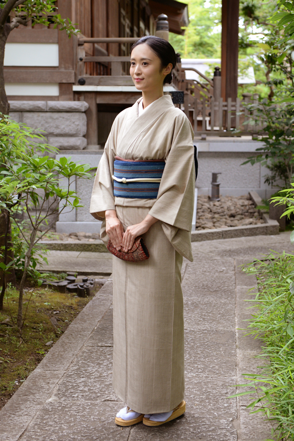 銀座【着物2631】本場結城紬 無地 亜麻色 (反端証紙付) – 銀座きもの青木