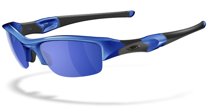 自由な組み合わせでオーダー出来る度付アイウェアプログラム OAKLEY