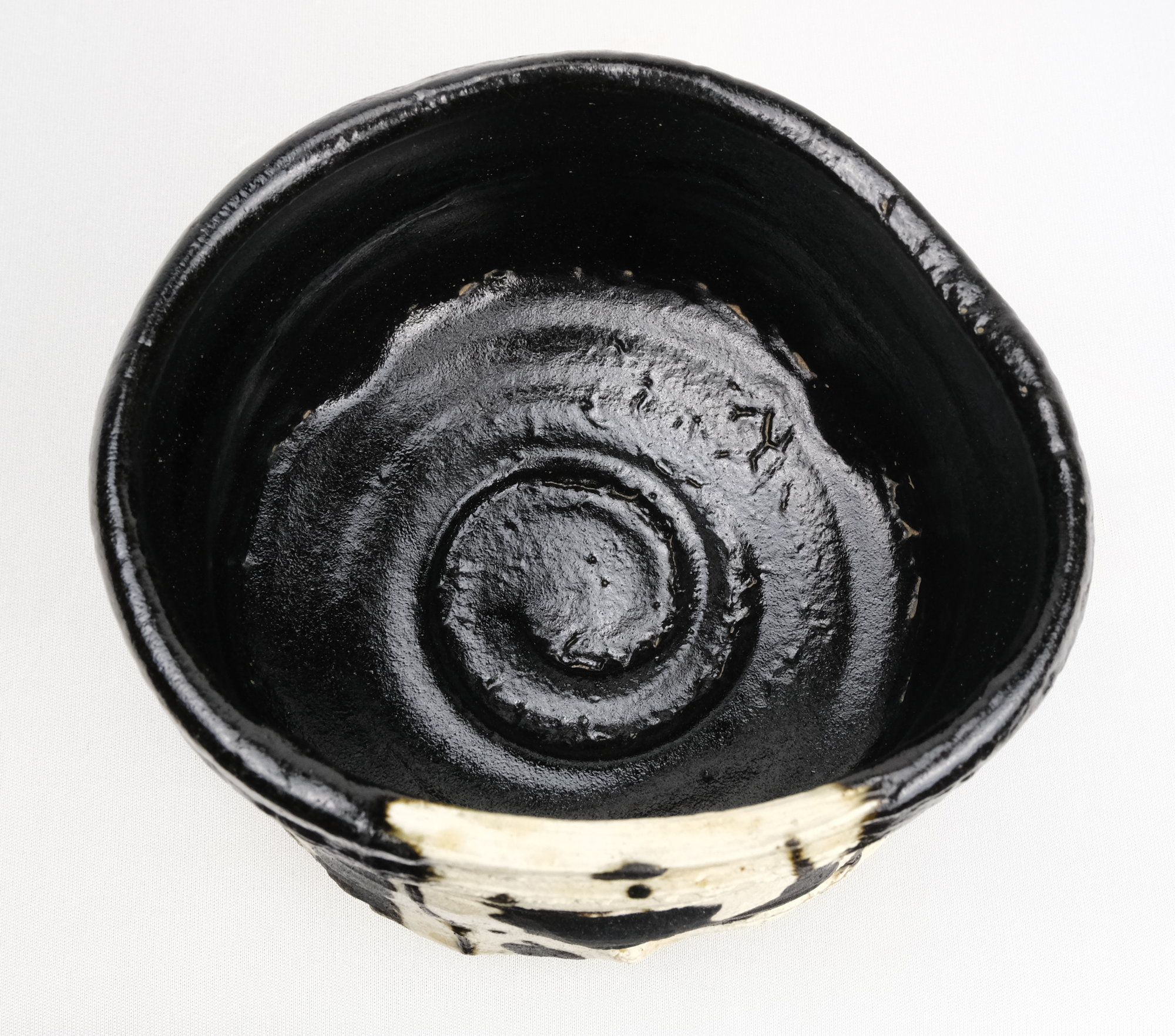 栗山園オンライン通販部 / 【出物】 黒織部茶碗 山田和