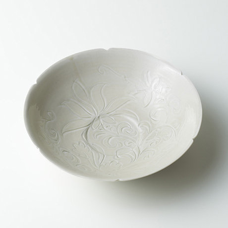 川瀬竹志 白磁刻花文鉢 | しぶや黒田陶苑