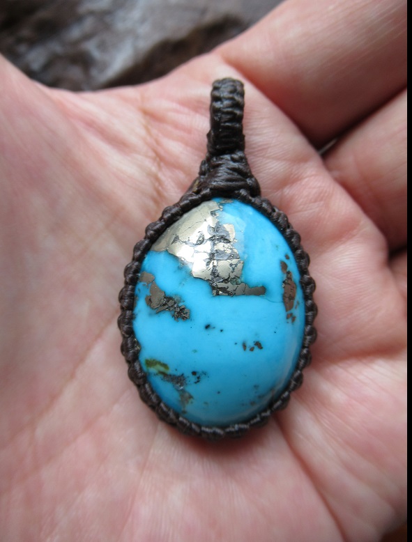 special collectionイラン産ターコイズ　マクラメロングネックレス 販売開始10月7日（金）21時】ターコイズ マクラメネックレス 額縁模様