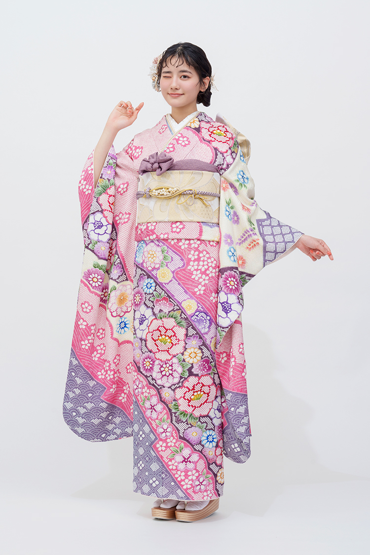 No.278 【ご好評により完売】【新品振袖/総絞り】【ピンク】和文様の粋