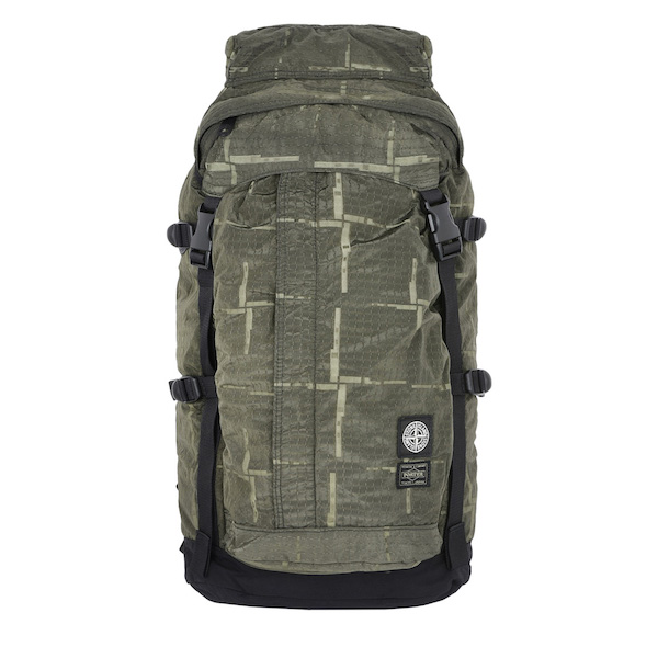 ポーター×ストーンアイランド、唯一無二のコラボレーションが発売中